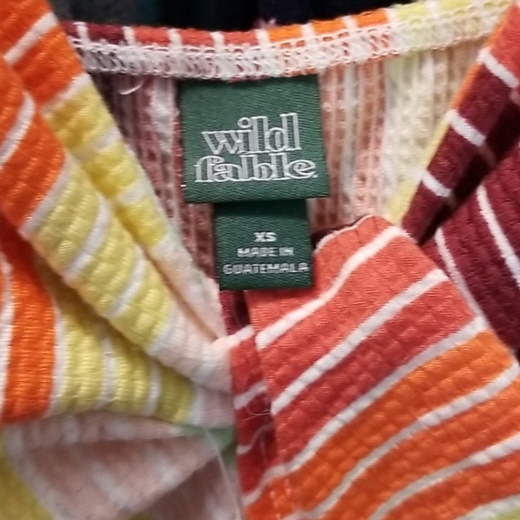 Colorful tank - Picture 3 of 4